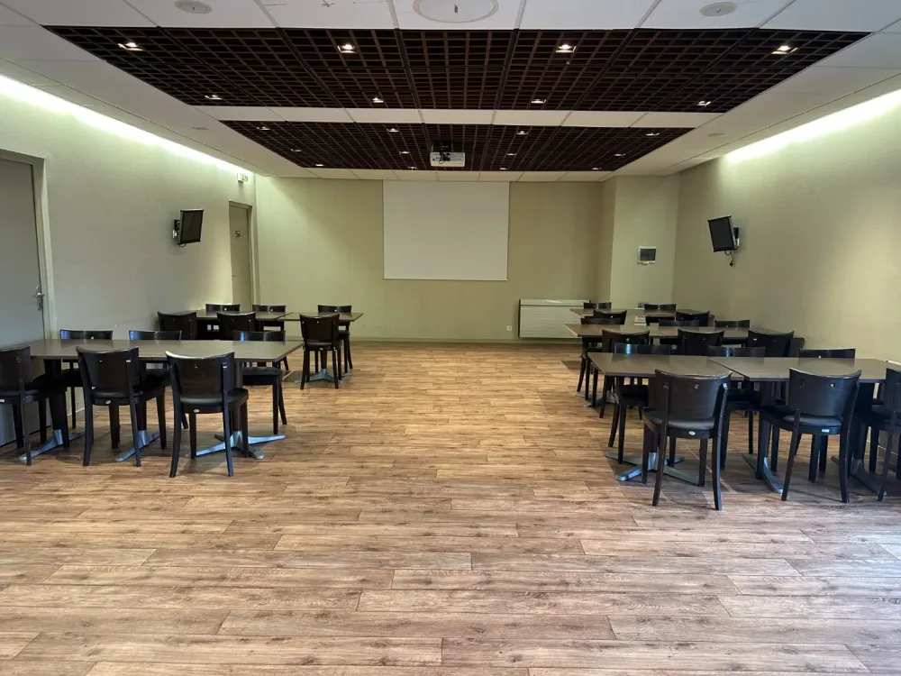 Seminar organization near Authie